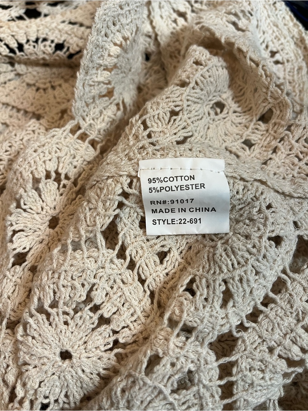 Solitaire Crochet Lace Tunic in Cream (009) - Picture 5 of 5